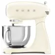 Cremefarget Smeg SMF05 kjøkkenmaskin i retrodesign med bolle i rustfritt stål og flatblander